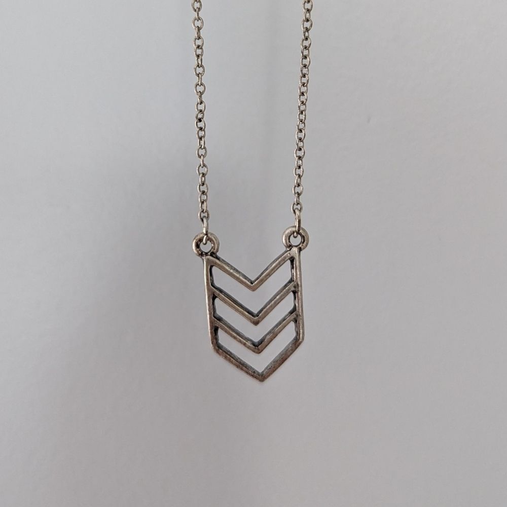 Necklace bundle - Picture 3 of 16